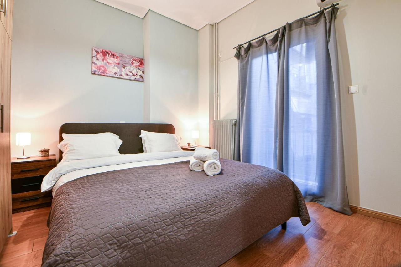 Serene N Modern Renovated Flat Атина Екстериор снимка