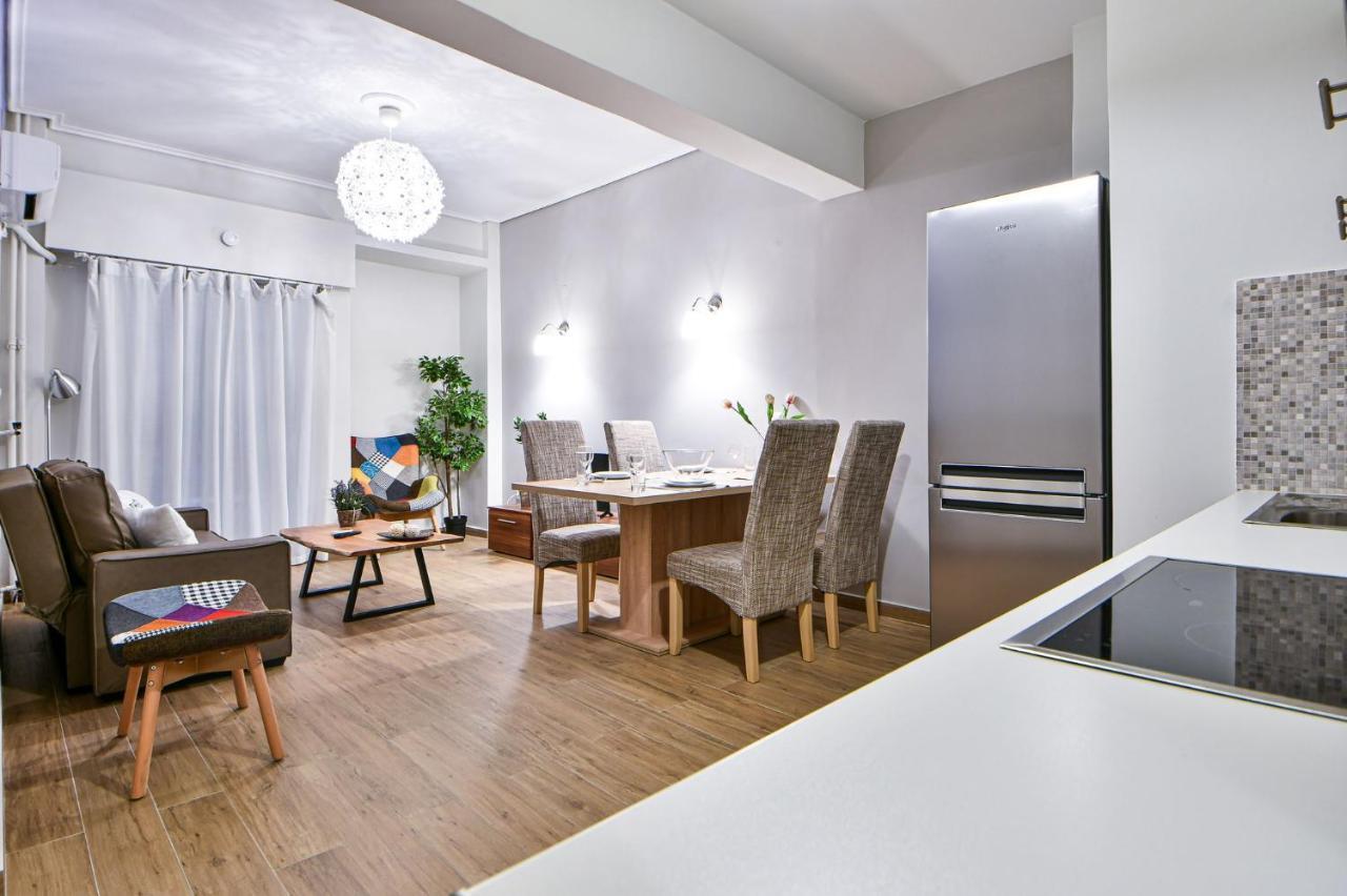 Serene N Modern Renovated Flat Атина Екстериор снимка
