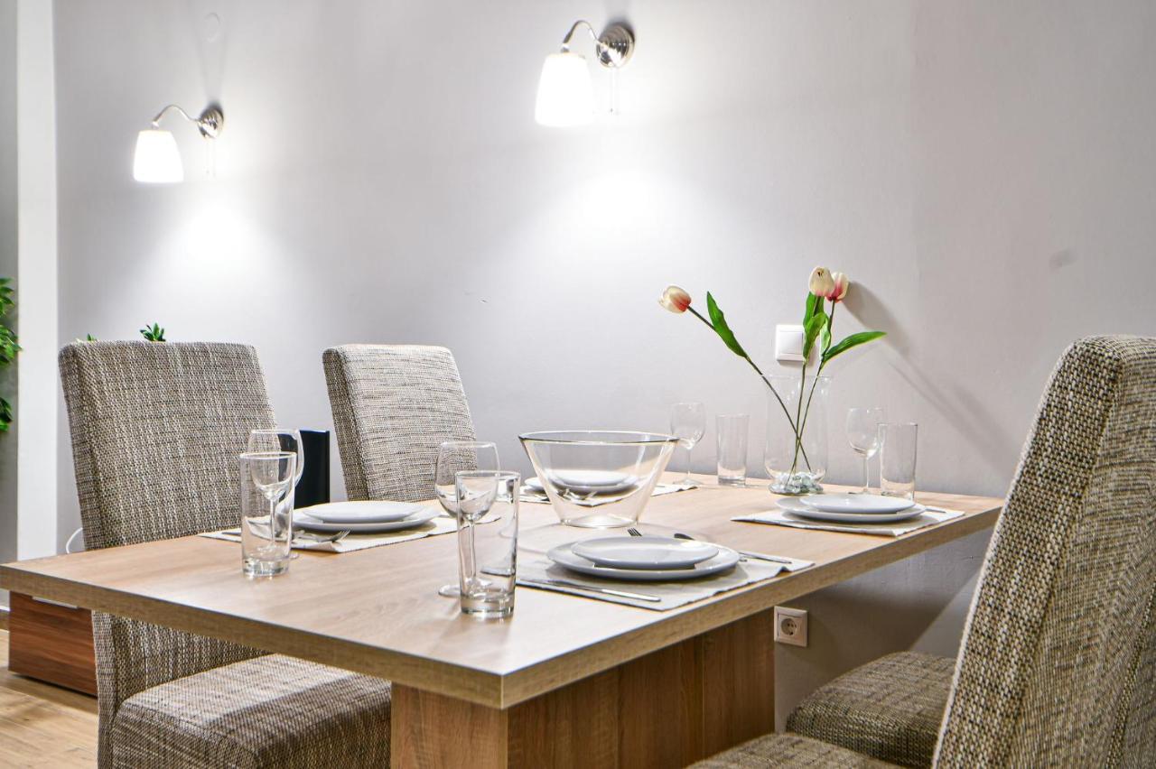 Serene N Modern Renovated Flat Атина Екстериор снимка