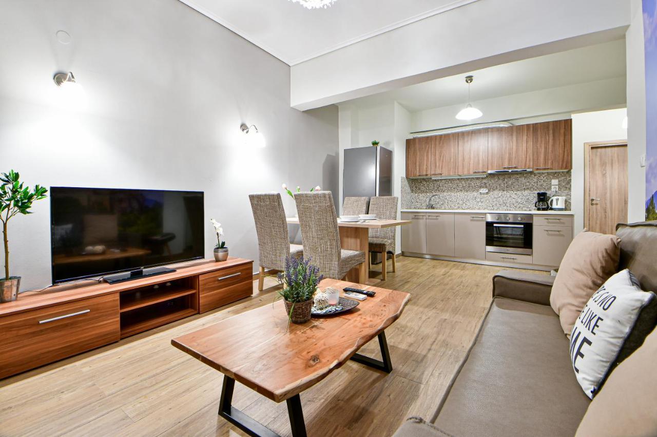 Serene N Modern Renovated Flat Атина Екстериор снимка