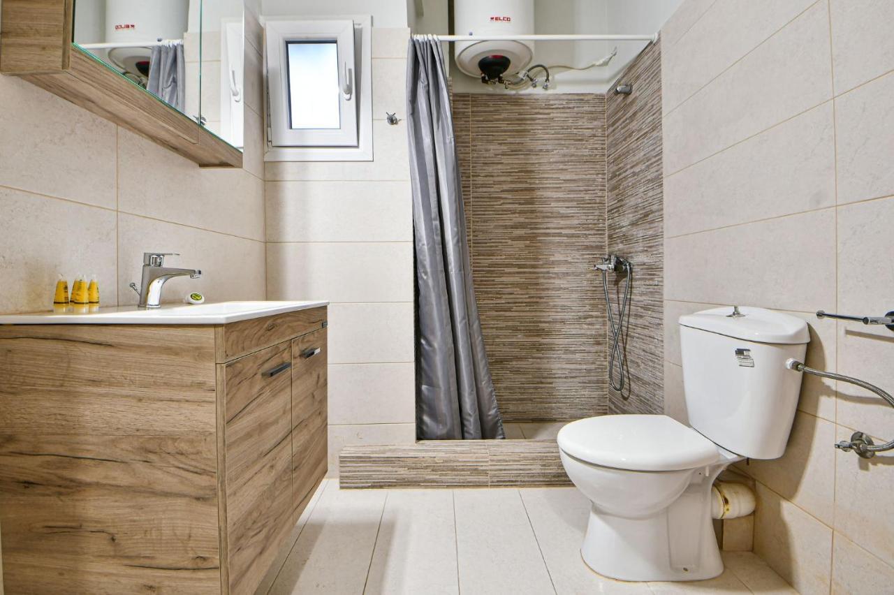 Serene N Modern Renovated Flat Атина Екстериор снимка
