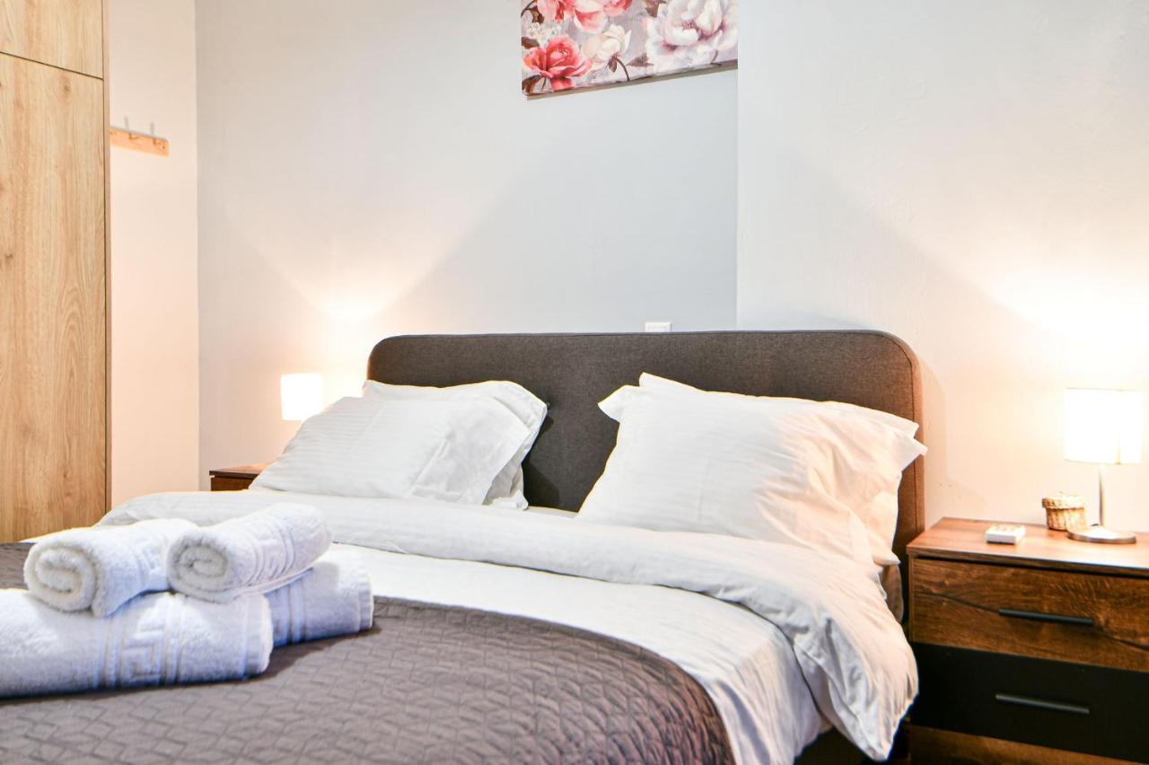 Serene N Modern Renovated Flat Атина Екстериор снимка